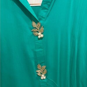 Chic Teal Kurta with Gold Leaf Details